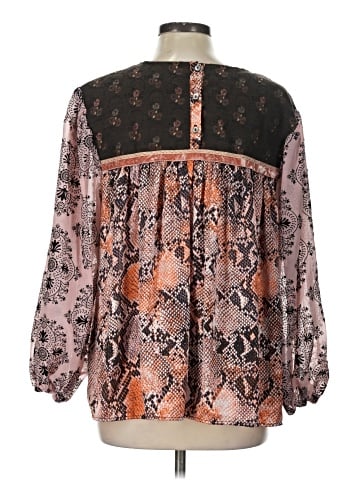Ivy Jane 3/4 Sleeve Blouse (view 2)