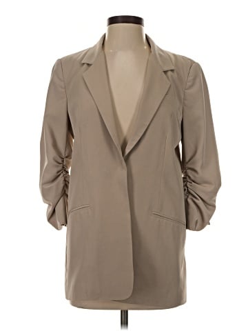 Elizabeth and James Trenchcoat (view 1)
