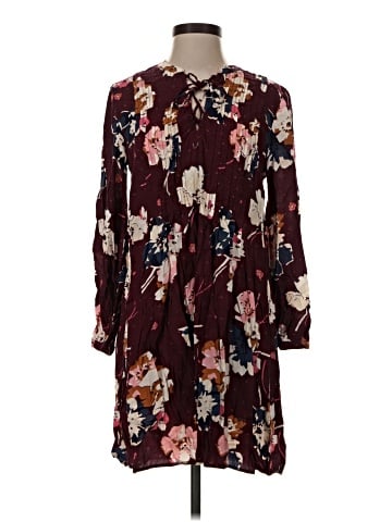 Old Navy Casual Dress (view 1)