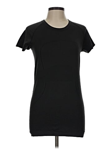 Lululemon Athletica Short Sleeve T-Shirt (view 1)