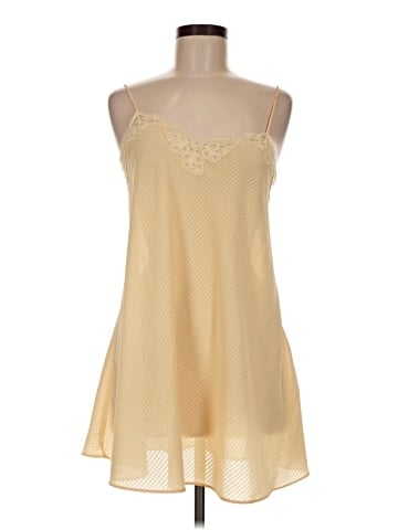 Cacique Sleeveless Blouse (view 1)