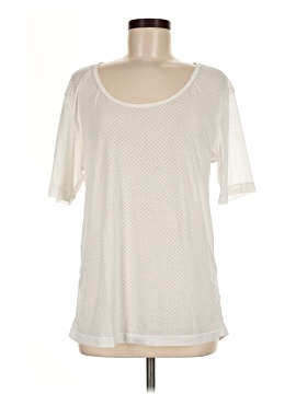 Lululemon Athletica Short Sleeve T-Shirt (view 1)