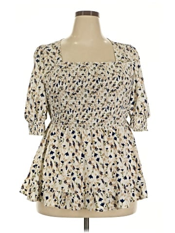 BLOOMCHIC 3/4 Sleeve Blouse (view 1)
