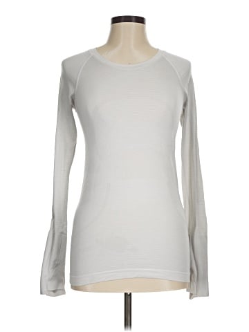 Lululemon Athletica Long Sleeve T-Shirt (view 1)