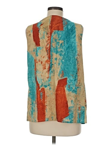 LAVIA 18 Sleeveless Blouse (view 2)