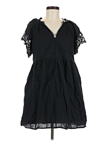 Old Navy Casual Dress (view 1)