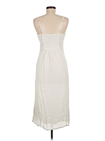 Urban Outfitters Casual Dress (view 2)