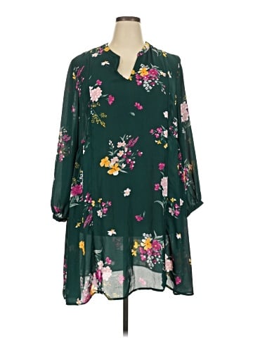Old Navy Casual Dress (view 1)