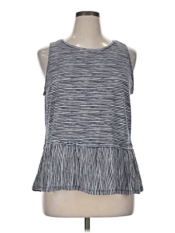 Old Navy Sleeveless T-Shirt (view 1)