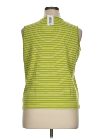 Karen Scott Sport Sleeveless T-Shirt (view 2)