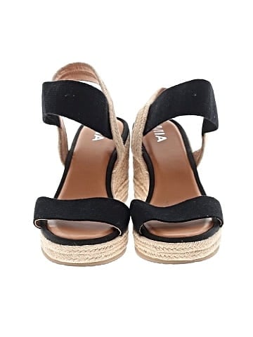 Mia Wedges (view 2)
