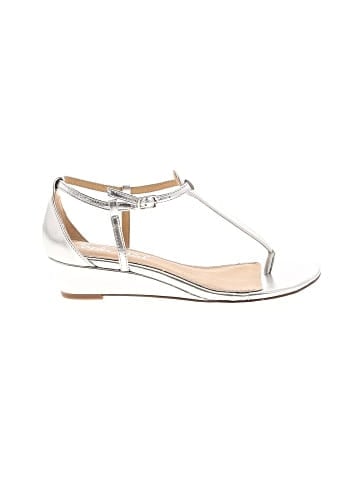 Splendid Wedges (view 1)