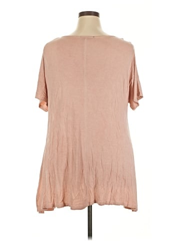 Andree by UNIT Short Sleeve T-Shirt (view 2)