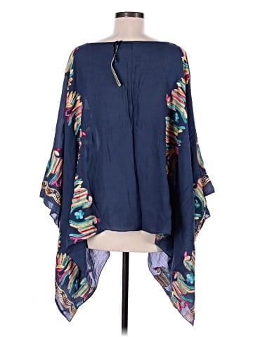 Coco + Carmen Poncho (view 2)