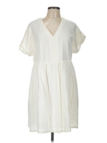 Universal Thread Casual Dress (view 1)