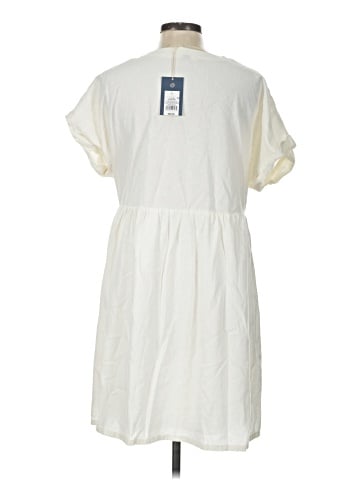 Universal Thread Casual Dress (view 2)