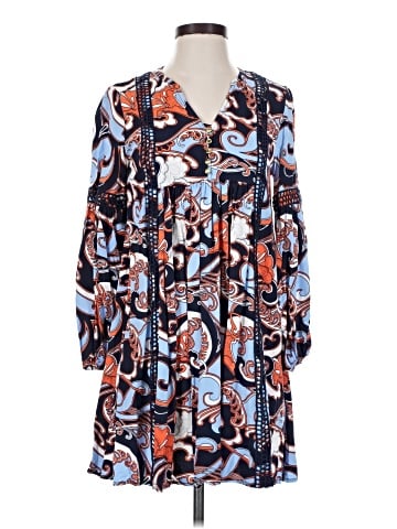 Crown & Ivy Casual Dress (view 1)