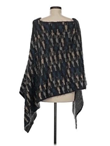Keren Hart Poncho (view 2)