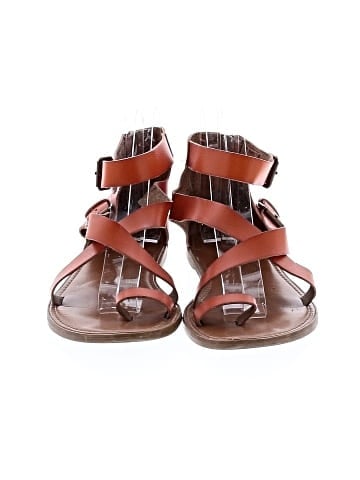Universal Thread Sandals (view 2)
