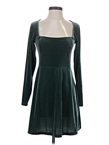 Old Navy Cocktail Dress (view 1)