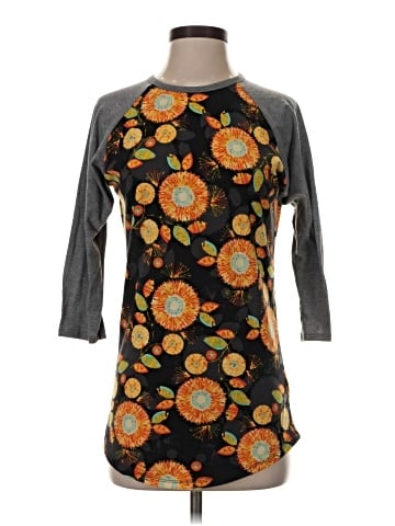 Lularoe 3/4 Sleeve T-Shirt (view 1)