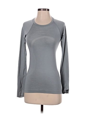 Lululemon Athletica Long Sleeve T-Shirt (view 1)