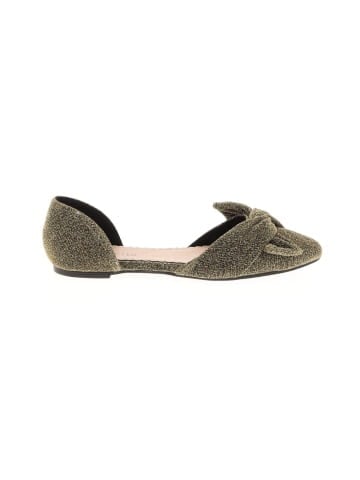 Restricted Shoes Flats (view 1)