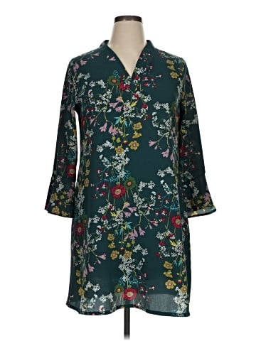 romeo pour juliette Casual Dress (view 1)