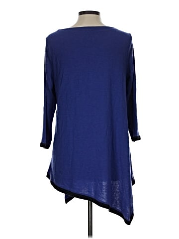 Chelsea & Theodore Pullover Sweater (view 2)