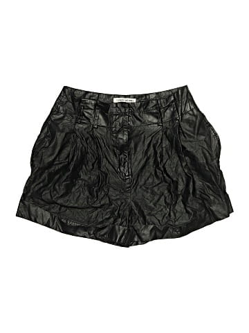 Elizabeth and James Shorts (view 1)