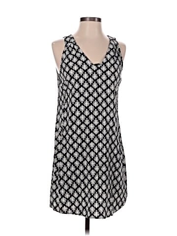 Old Navy Casual Dress (view 1)