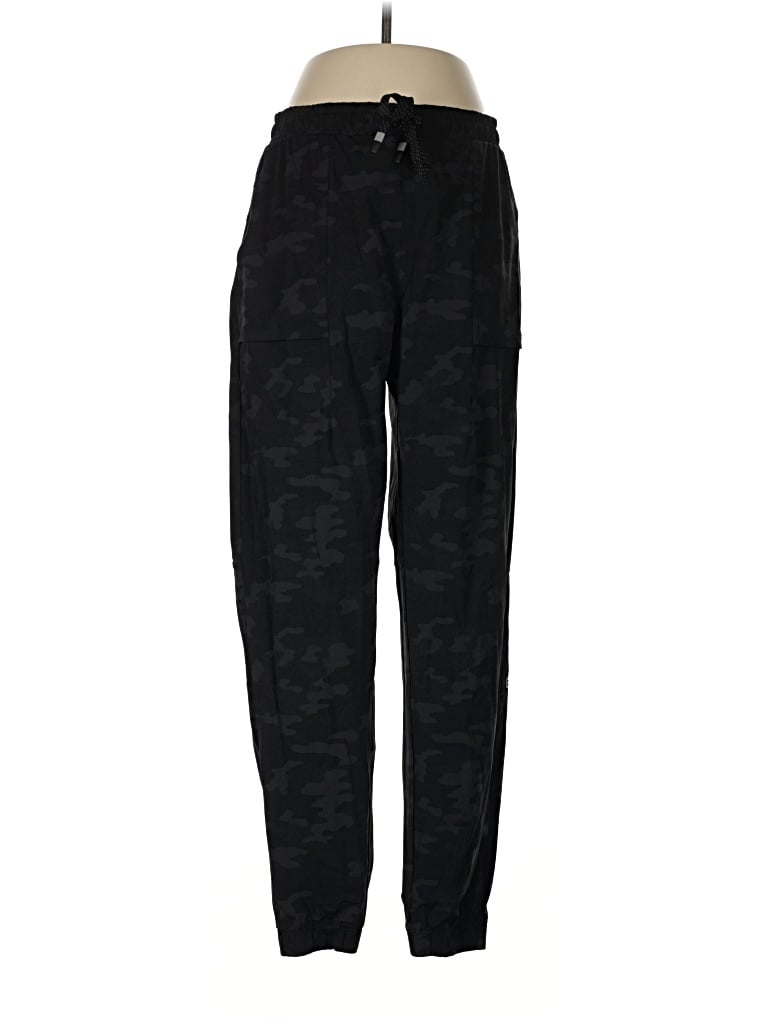 Pre-owned Fabletics Casual Pants In Black