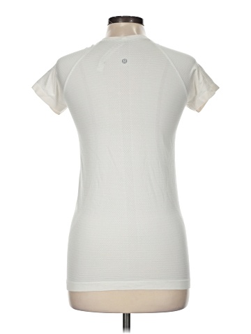 Lululemon Athletica Short Sleeve T-Shirt (view 2)