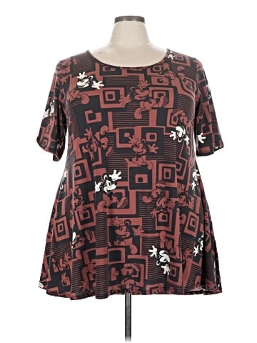 Lularoe Short Sleeve T-Shirt (view 1)