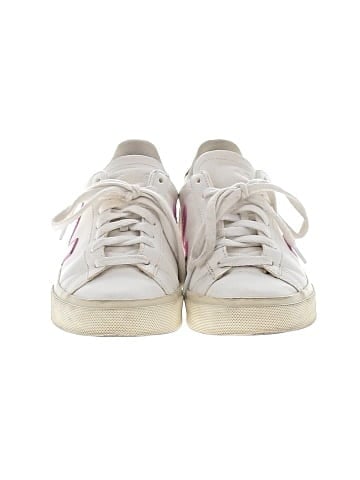 VEJA Sneakers (view 2)