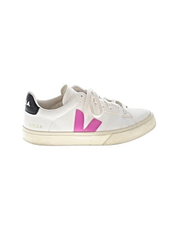 VEJA Sneakers (view 1)
