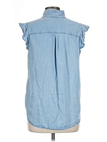Who What Wear Sleeveless Button-Down Shirt (view 2)