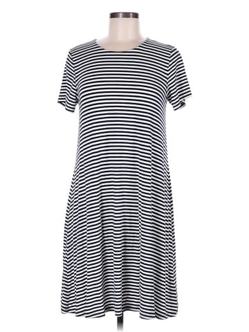 Old Navy Casual Dress (view 1)