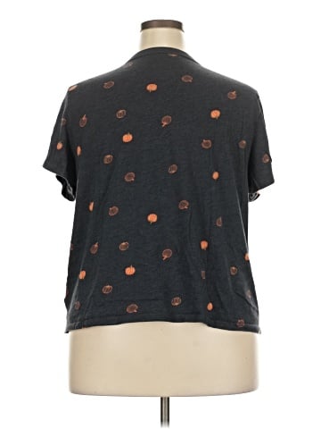Old Navy Short Sleeve T-Shirt (view 2)