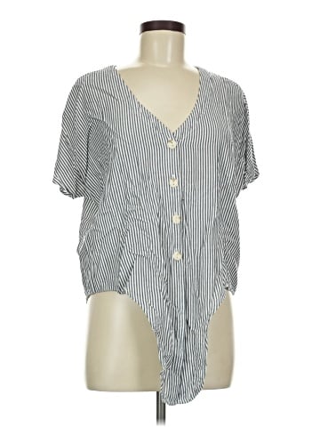 Universal Thread Short Sleeve Blouse (view 1)
