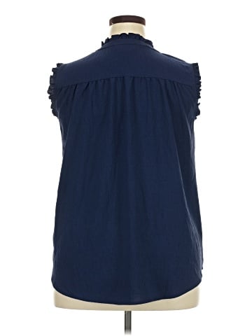 Rain Sleeveless Blouse (view 2)