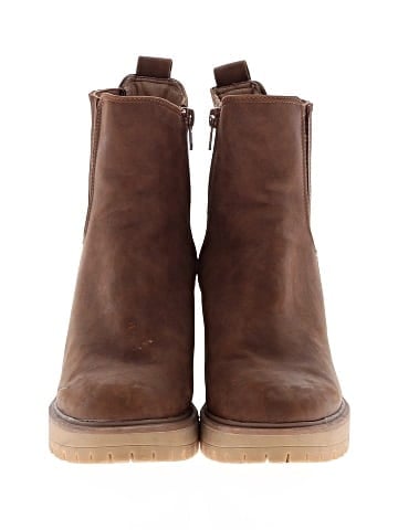 DV Ankle Boots (view 2)