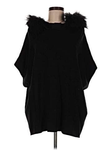 Zapa Poncho (view 1)