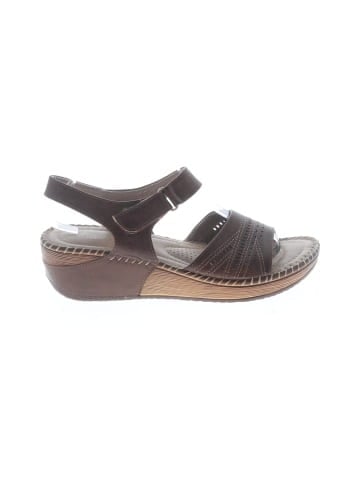 Unbranded Wedges (view 1)