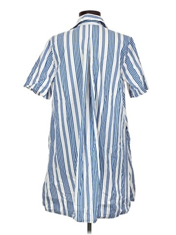 Old Navy Casual Dress (view 2)