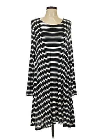 Mud Pie Casual Dress (view 1)