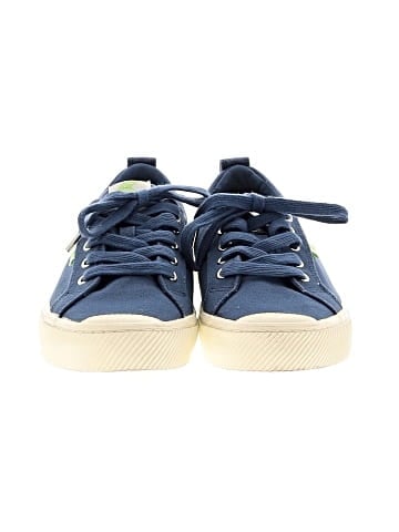 Cariuma Sneakers (view 2)