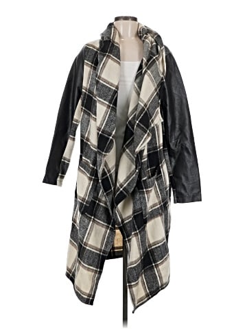 Hyfve Poncho (view 1)