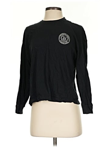 Victoria's Secret Long Sleeve T-Shirt (view 1)