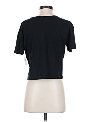 Old Navy Short Sleeve T-Shirt (view 2)
